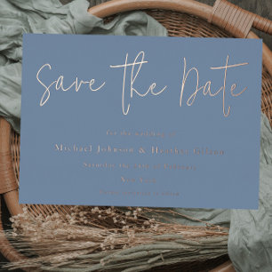 Invitación Con Relieve Metalizado Azul Polvoriento y Boda en Rosa Dorado Save the Da