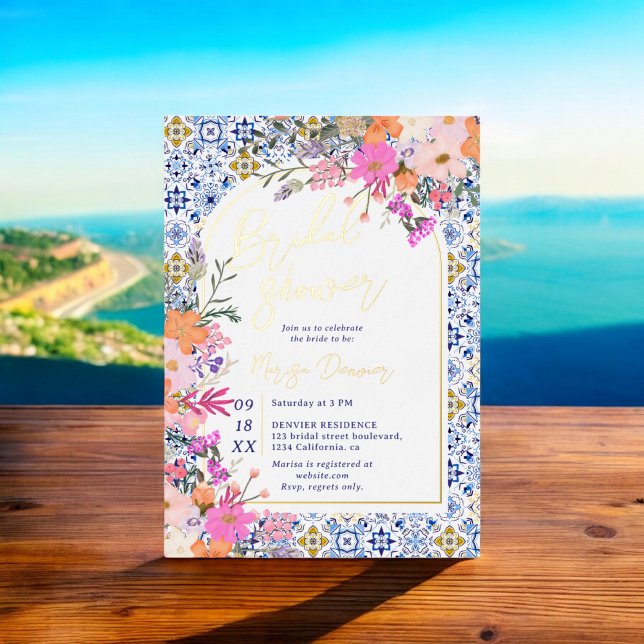 Invitación Con Relieve Metalizado Baldosas azules italianas acuarela ducha de novia  (Italian blue tiles watercolor floral bridal shower foil invitation)