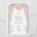 Invitación Con Relieve Metalizado Ballet estadio central Niños Fiesta de cumpleaños<br><div class="desc">Pequeñas y adorables invitaciones a una fiesta con temática de ballet con un dulce ilustracion de una bailarina en un tutu bailando en el escenario con una paleta rosa claro,  plateado y dorado.</div>