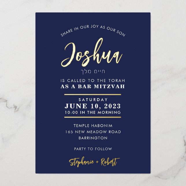 Invitación Con Relieve Metalizado BAR MITZVAH oro de la marina caligráfica moderna (Anverso)