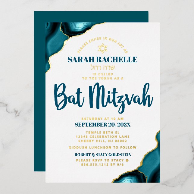 Invitación Con Relieve Metalizado Bat Mitzvah Turquoise Agate Script Bold Real Gold (Anverso/Reverso)