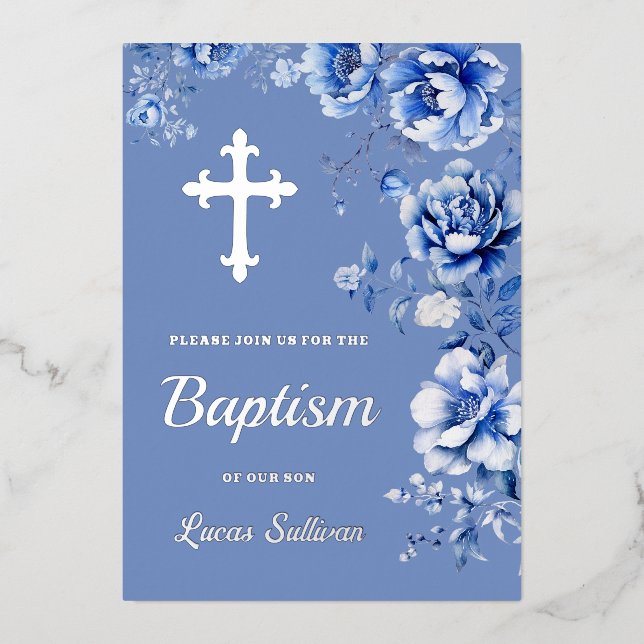Invitación Con Relieve Metalizado Bautismo con flores azules (Anverso)