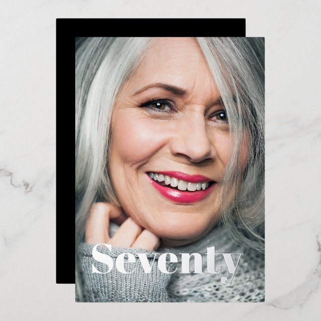Invitación Con Relieve Metalizado Black Elegant Modern Photo 70th Birthday (Anverso/Reverso)