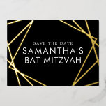 Invitación Con Relieve Metalizado Black Gold Geometric Bat Mitzvah Save the Date<br><div class="desc">RELIEVE METALIZADO REAL Bat Mitzvah Guardar la tarjeta de fecha con plazas geométricas modernas en oro,  plata o Relieve metalizado Rosa rosado de oro sobre fondo blanco y negro con tu foto personalizada en la parte posterior.</div>