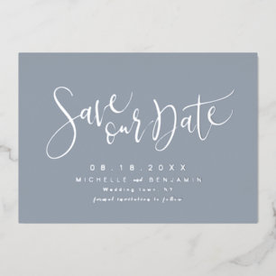 Invitación Con Relieve Metalizado Blue Silver Modern Script Simple Salvar la Fecha