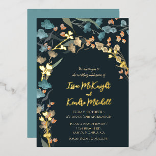 Invitación Con Relieve Metalizado Boda Botánica Elegante de Azul Marino Polvoriento