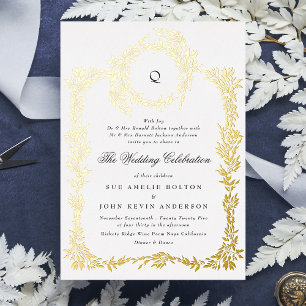 Invitación Con Relieve Metalizado Boda Clásica de Crest Monograma Tradicional Dorado