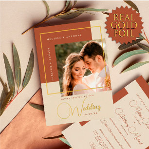 Invitación Con Relieve Metalizado Boda de Foto con Bloques de Color Terracota Dorado