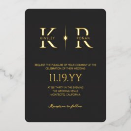 Invitación Con Relieve Metalizado Boda de monograma elegante con flare de negro mate