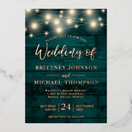 Invitación Con Relieve Metalizado Boda de Rustic Verde azulada Wood String Lights