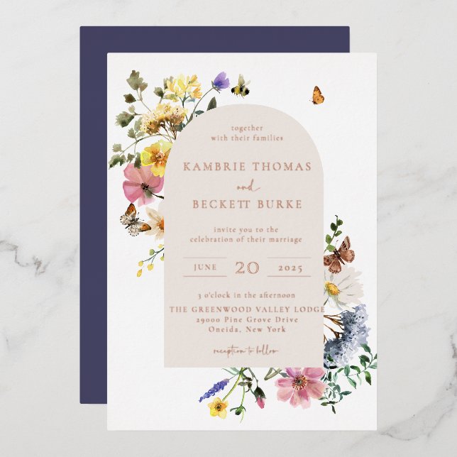Invitación Con Relieve Metalizado Boda del marco del arco floral de Wild Meadow (Anverso/Reverso)