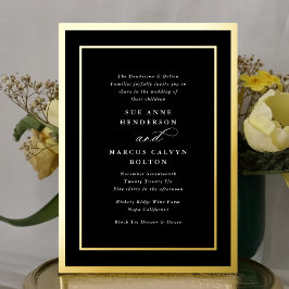 Invitación Con Relieve Metalizado Boda del marco dorado de caligrafía negra de Tuxed