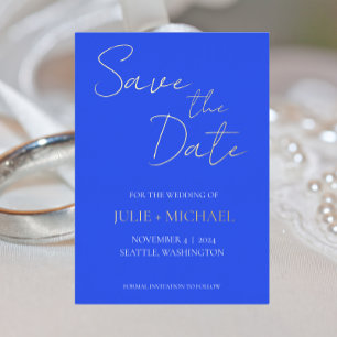 Invitación Con Relieve Metalizado Boda estilo simple azul real Guardar la fecha