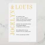 Invitación Con Relieve Metalizado Boda moderna en negro y blanco<br><div class="desc">Un diseño moderno y minimalista que presenta una tipografía editorial audaz y una disposición limpia y refinada. Perfecto para parejas que se sienten atraídas por la elegancia contemporánea y el diseño simple.</div>