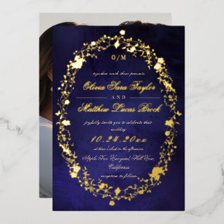 Invitación Con Relieve Metalizado Boda moderna oscura floral de oro púrpura con pape