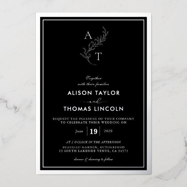 Invitación Con Relieve Metalizado Boda Monograma Clásico Negro Y Plata (Anverso)