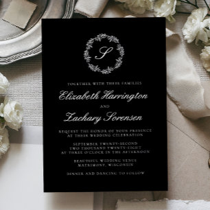 Invitación Con Relieve Metalizado Boda Negra con Corona de Monograma de Plata