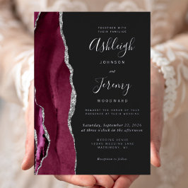 Invitación Con Relieve Metalizado Boda Oscura de Ágata Burgundy Plateada Moderna