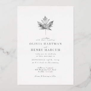 Invitación Con Relieve Metalizado Boda Otoñal Elegante con Hojas de Arce y Hoja de P
