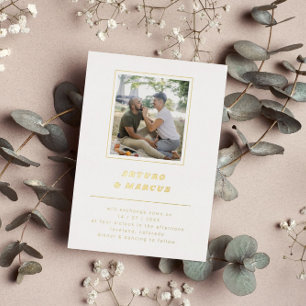 Invitación Con Relieve Metalizado Boda retro de foto mínimo blanco y dorado