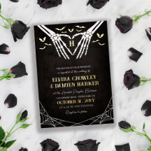 Bodas de Halloween góticas con murciélagos dorados
