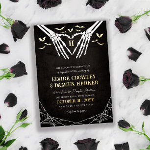 Invitación Con Relieve Metalizado Bodas de Halloween góticas con murciélagos dorados