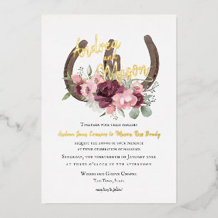 Invitación Con Relieve Metalizado Bodas Florales de Herraduras y Rosa Borgoña