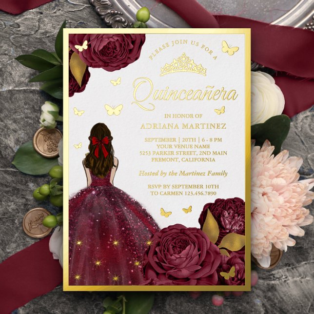 Invitación Con Relieve Metalizado Borgoña Floral Vestido mariposa Quinceanera Gold (Subido por el creador)
