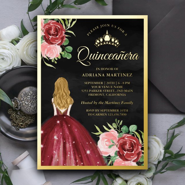 Invitación Con Relieve Metalizado Borgoña Floral Vestido negro Quinceanera Gold (Subido por el creador)