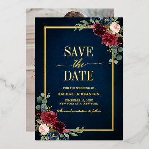 Invitación Con Relieve Metalizado Borgoña Naval Floral Oro Foto Salva la Fecha