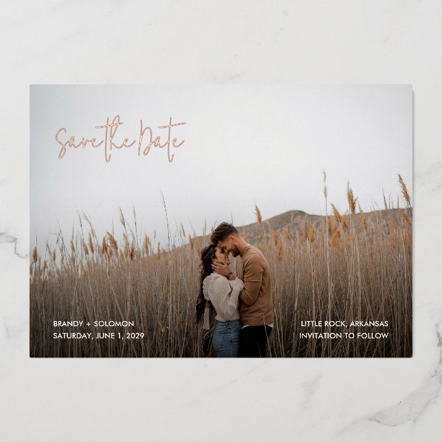 Invitación Con Relieve Metalizado Brandy Simple Photo Modern Wedding Save the Date (Anverso)