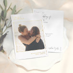 Invitación Con Relieve Metalizado Brillante Boda de fotografía romántico moderno y M<br><div class="desc">¡Añade algo de brillo a tus invitaciones de boda con Relieve metalizado oro, plata o oro rosa de verdad! Este clásico y atemporal estilo metálico seguro que añade otro nivel a tus invitaciones. Captura la esencia de tu historia de amor con este hermoso diseño minimalista de invitación a la boda...</div>