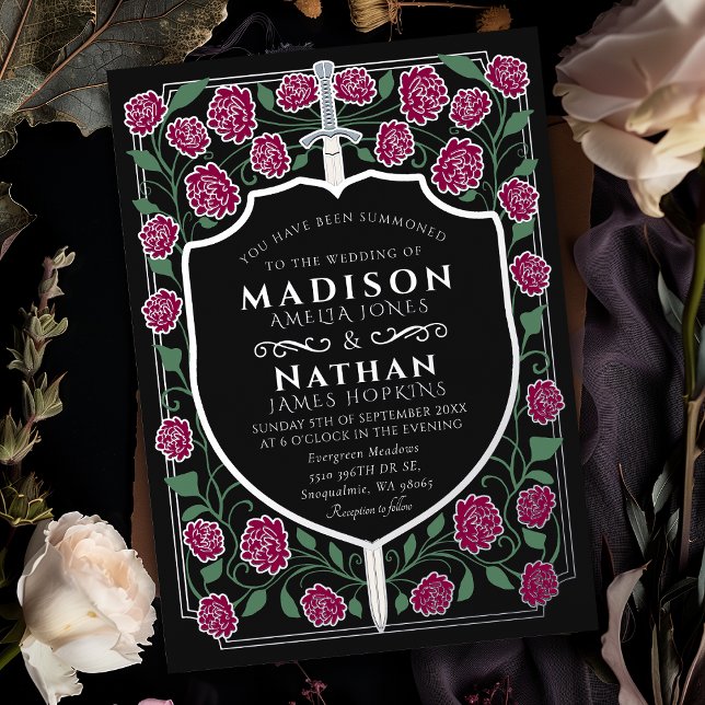 Invitación Con Relieve Metalizado Burgundy Sword Shield Monograma Fantasía Boda (Subido por el creador)