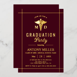 Invitación Con Relieve Metalizado Caduceo dorado Clase de 2026 graduación burdeos