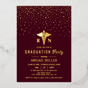 Invitación Con Relieve Metalizado Caduceo dorado graduación de la promoción de 2026