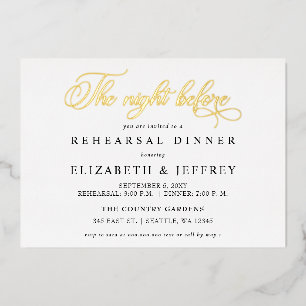 Invitación Con Relieve Metalizado Caligrafía La noche antes de la cena del ensayo