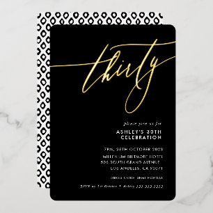 Invitación Con Relieve Metalizado Caligrafía minimalista elegante 30 fiesta negro