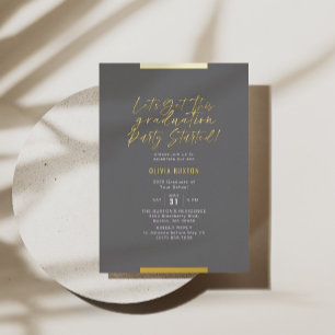 Invitación Con Relieve Metalizado Caligrafía moderna graduación rosa gris oro