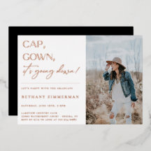 Cap Gown está cayendo en la fiesta de graduación