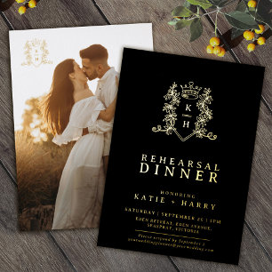 Invitación Con Relieve Metalizado Cena de ensayo de boda de monograma dorado de coro