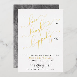 Invitación Con Relieve Metalizado Cena de Ensayo de Bodas con Guion Dorado y Blanco