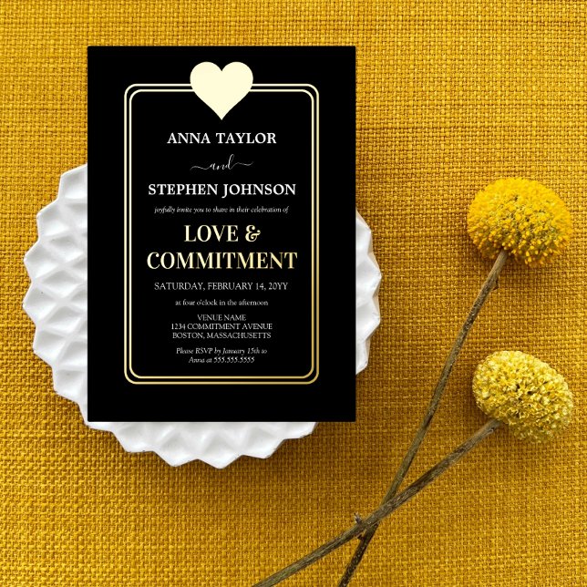 Invitación Con Relieve Metalizado Ceremonia Lux Black Gold Heart Love & Commitony (Luxurious gold foil on black commitment ceremony invitation.)