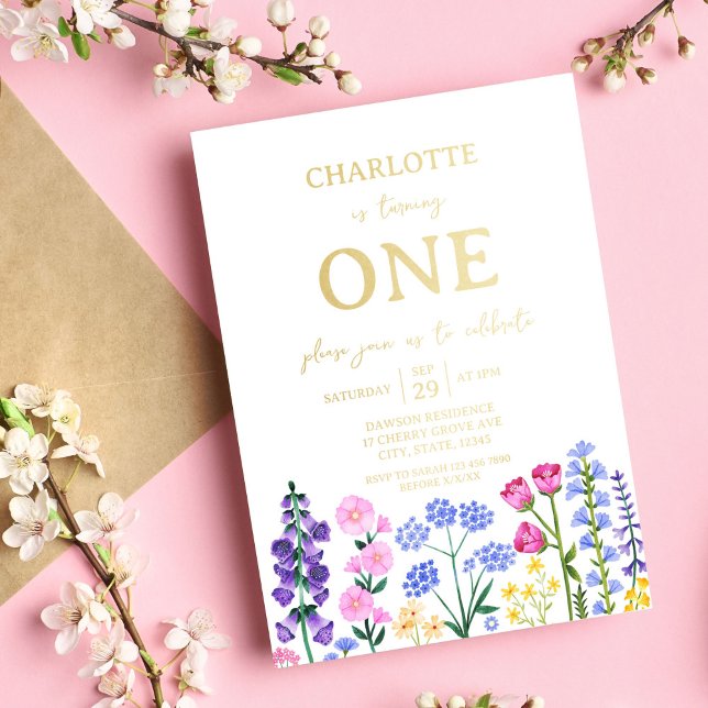 Invitación Con Relieve Metalizado Chica Primer cumpleaños Fiesta de Wildflower Garde (Girl's First Birthday Wildflower Garden Party Foil Invitation)