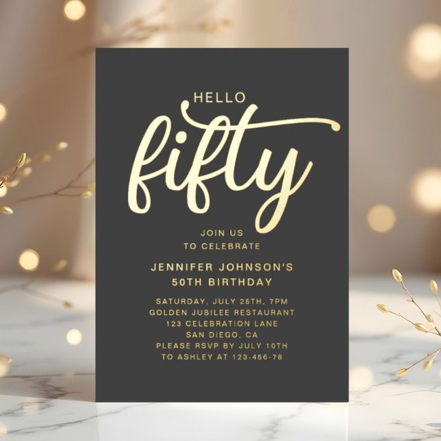 Invitación Con Relieve Metalizado Cincuenta Elegantes Y Fabulosos Cumpleaños 50 (Elegant 50th Birthday Fifty And Fabulous Gold Foil Invitatio)