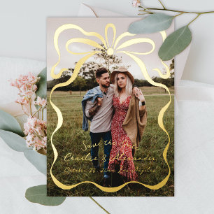 Invitación Con Relieve Metalizado Cintas entintadas y foto de lazo