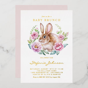 Invitación Con Relieve Metalizado Conejo de Acuarela y Flores Rosadas Baby Brunch