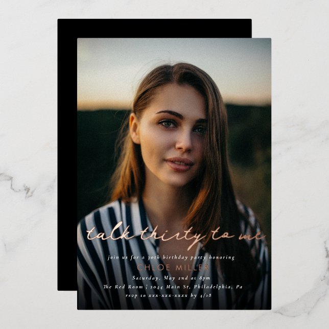 Invitación Con Relieve Metalizado Conversación moderna 30 años para mí guión 30 (Anverso/Reverso)