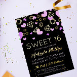 Invitación Con Relieve Metalizado Corazones morados y gemas dorados dulces 16<br><div class="desc">Invitación a la celebración de Morado y Oro Dulce 16 en negro con corazones morados y contornos de Relieve metalizado de oro de piedras preciosas. Glam dulce 16 invitación de fiesta en morado, negro y oro. Girly dulce dieciséis invitaciones con Relieve metalizado dorado y texto púrpura, corazones púrpura y gemas...</div>