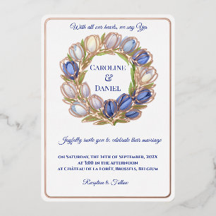 Invitación Con Relieve Metalizado Corona de tulipanes en acuarela elegante boda azul