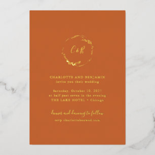 Invitación Con Relieve Metalizado Corona floral de monograma en naranja quemada boda